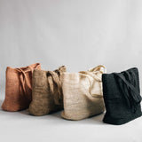 Crochet tote bags made from sustainable materials in Colombia. Sustainable corporate gifts for executive women. 