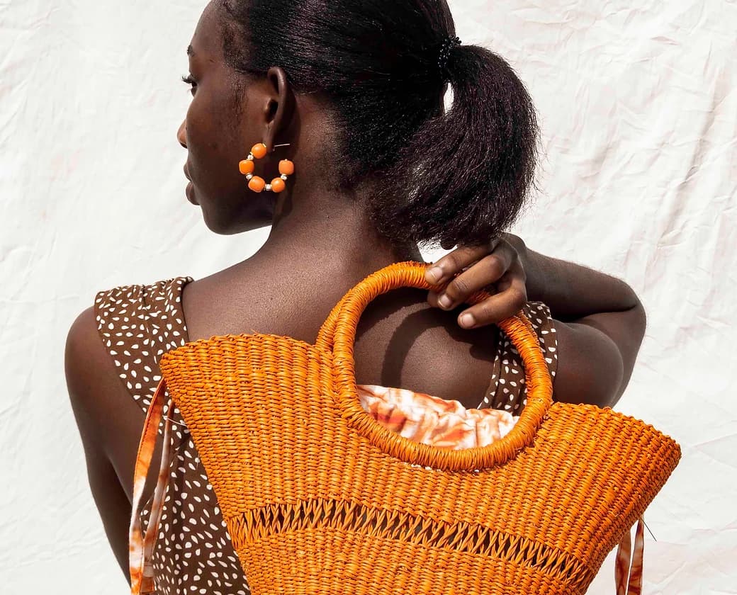 handwoven summer straw bag made in Ghana for sustainable corporate gifting, premium gift for events