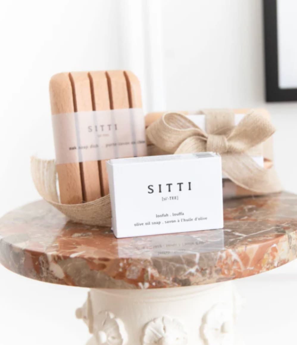 Sitti olive oil soap bar with handmade olive wood dish